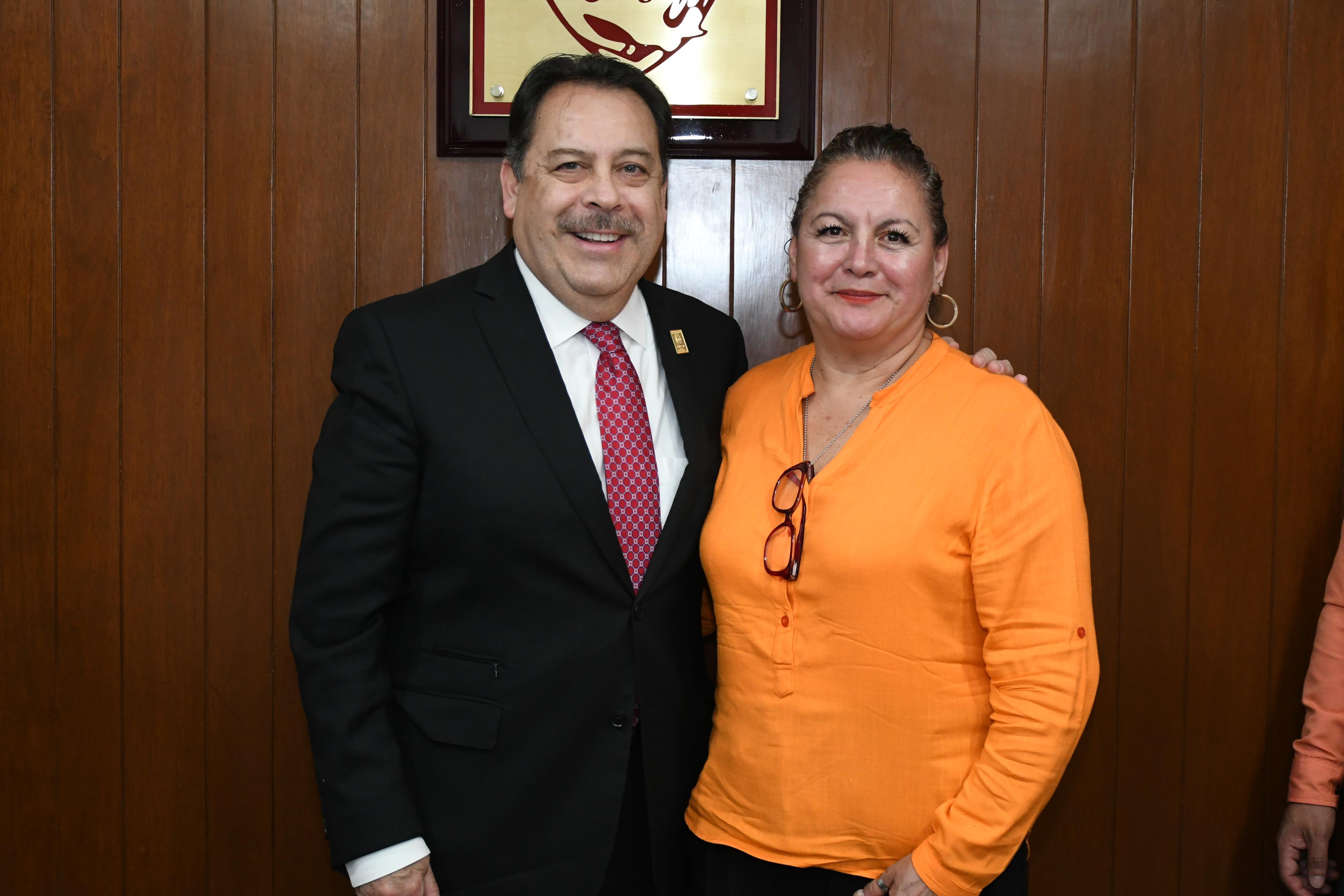 Reunión con compañeras y compañeros de la Sección XLI, Hospital Regional "1º de Octubre"
